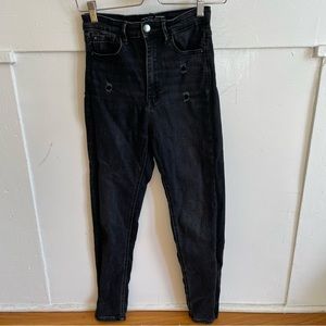 Stradivarius Women’s Skinny Black Jeans